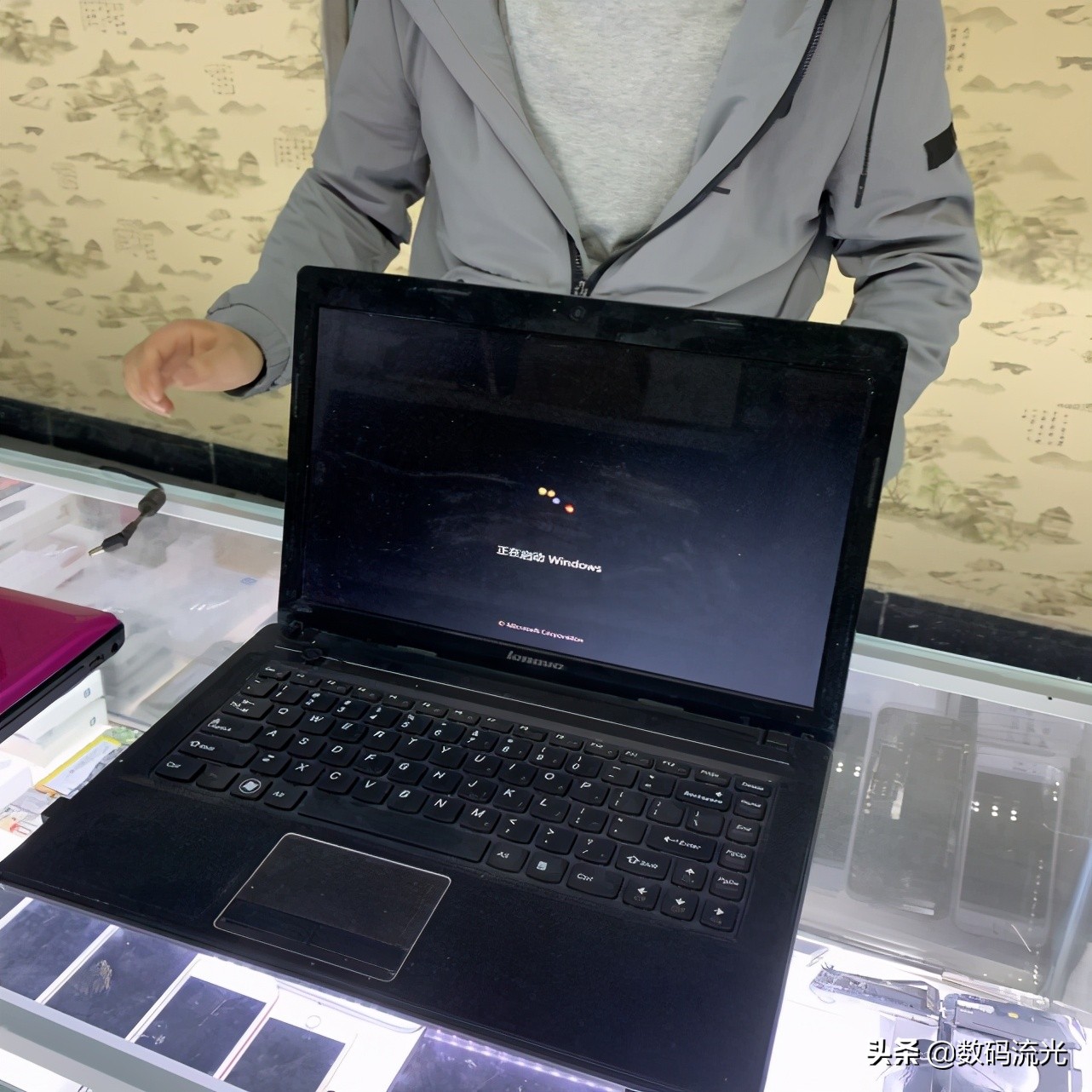 电脑红屏是什么原因