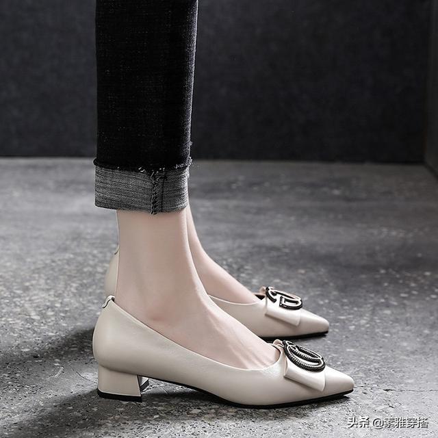 浅口单鞋：富有女人味的浅口单鞋