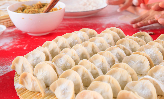 铺草皮正确方法
